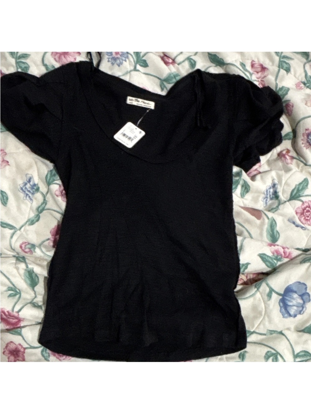 We The Free Black Puff Sleeve Scoop Neck Top